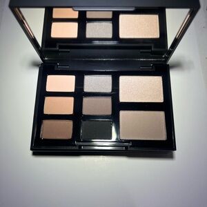Glo Skin Beauty Shadow: Elemental 7.6g / 0.27 oz